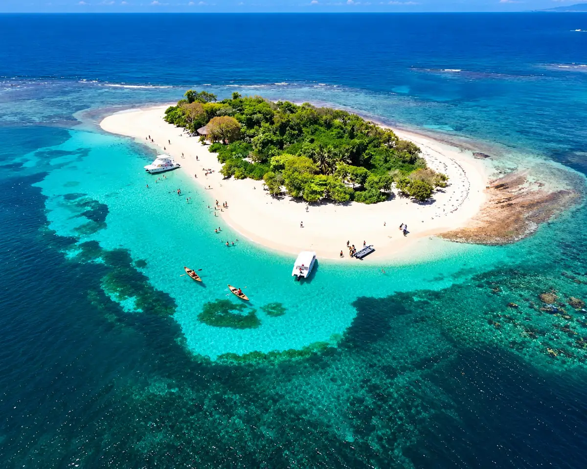 Île à Rat, aerial view of the lagoon